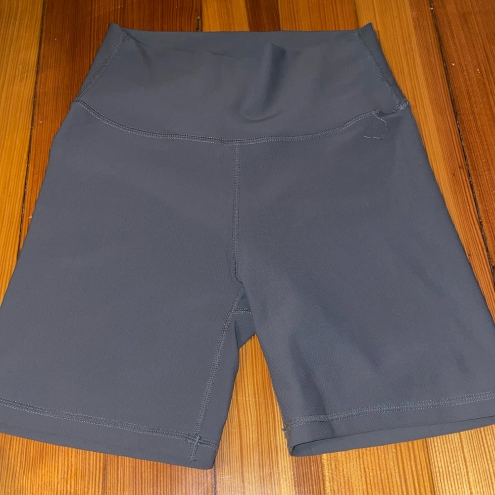 WILO biker shorts